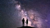 „Da li se nalazimo u centru džinovske rupe“: Astronomi veruju da bi to objasnilo grešku u našem modelu svemira