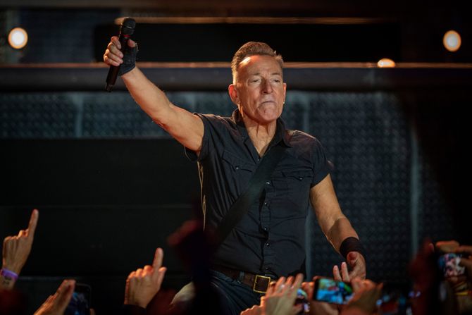 Bruce Springsteen, Brus Springstin