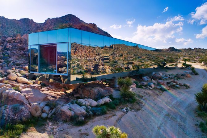 Invisible House, Joshua Tree desert