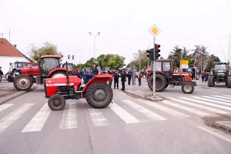 Protest poljoprivrednika kod Pančeva