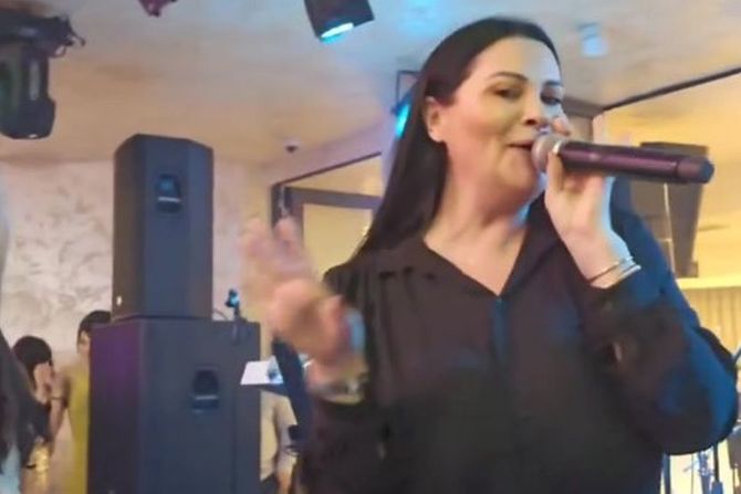 Jana todorović Jana todorović