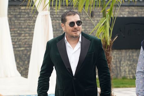 Aco Pejović, Zorica Brunclik i Miroljub Aranđelovic Kemiš proslava krštenje unuke Aco Pejović, Zorica Brunclik i Miroljub Aranđelovic Kemiš proslava krštenje unuke