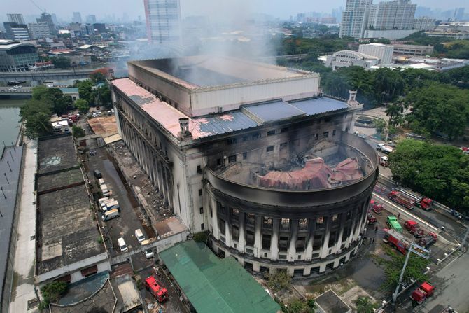 Manila Filipini požar pošta