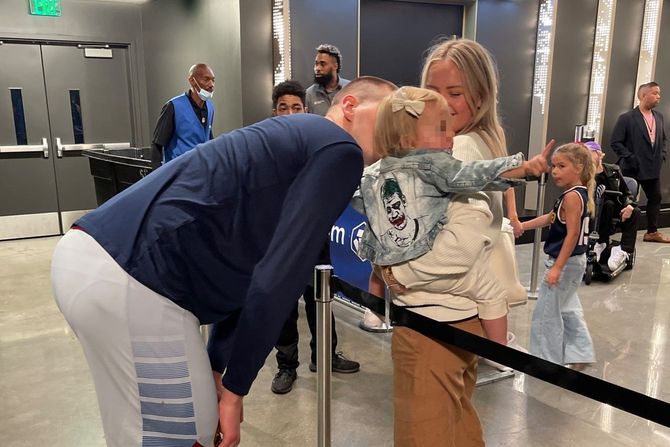 Nikola Jokić, Denver Nagets, Ognjena Jokić, Natalija Jokić Nikola Jokić, Denver Nagets, Ognjena Jokić, Natalija Jokić