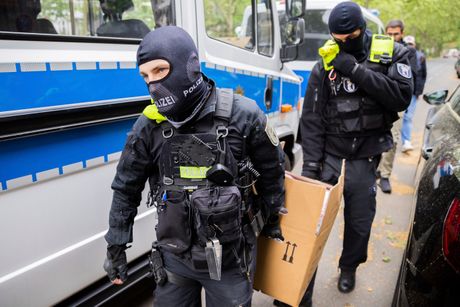 Nemačka policija racija klimatski aktivisti