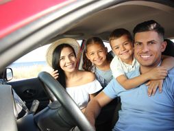 Porodice (roditelji i deca) u kolima