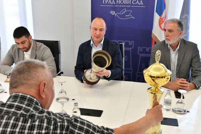 Stoni tenis šampionke Novi Sad gradonačelnik prijem