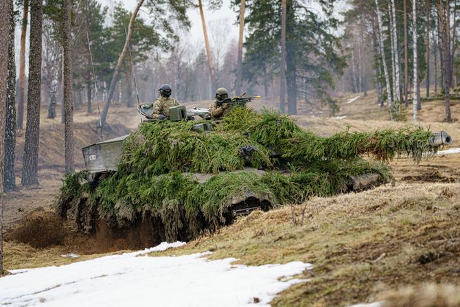 Britanski NATO vojnici u Estoniji