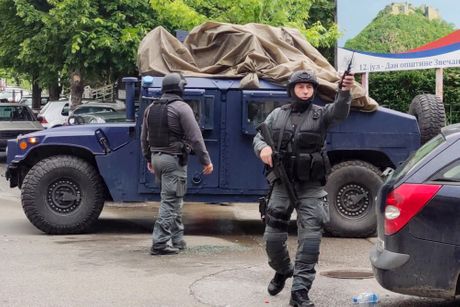 Kosovo Zvečan Kosovska policija neredi