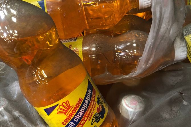 Lažni šampanjac Lažni šampanjac