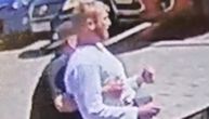 Kamera uhvatila trenutak kidnapovanja, ali niko ne zna ko je čovek: Policija moli građane za pomoć u Holandiji