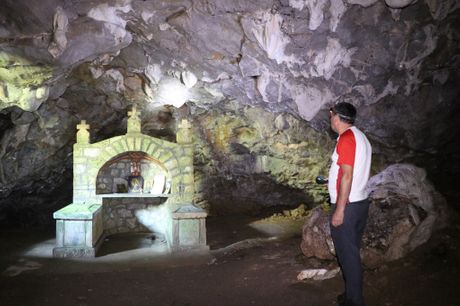 Kadjenica, Kablar, u kojoj je ubjeno tri stotine Srba