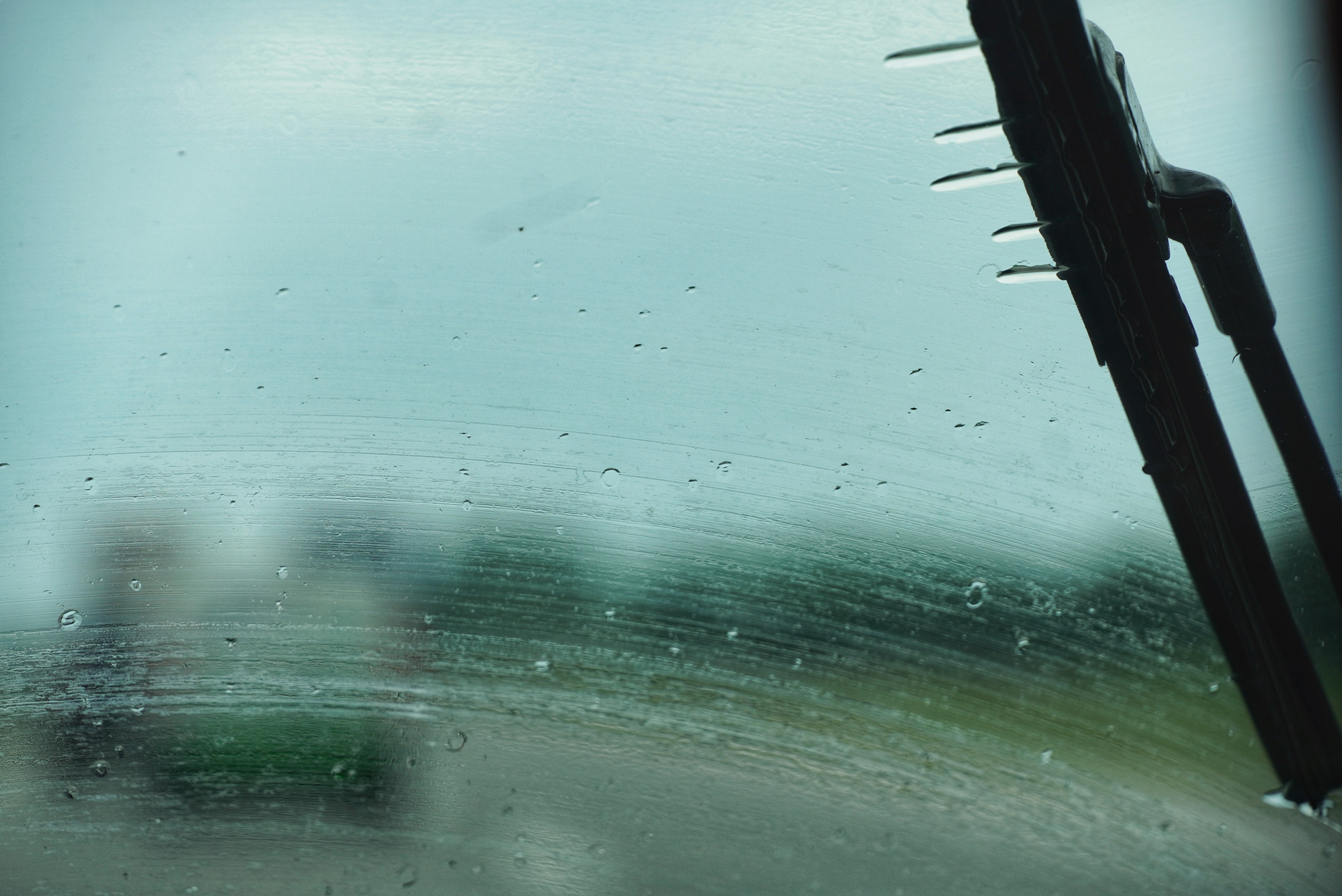 Danas promenljivo oblačno, na visokim planinama i slabim snegom: Najviša dnevna do 17 stepeni