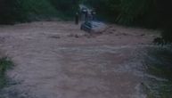 Dramatic video from Lucani: Man trapped in car swept by flash flood, this is what rescuing him looked like