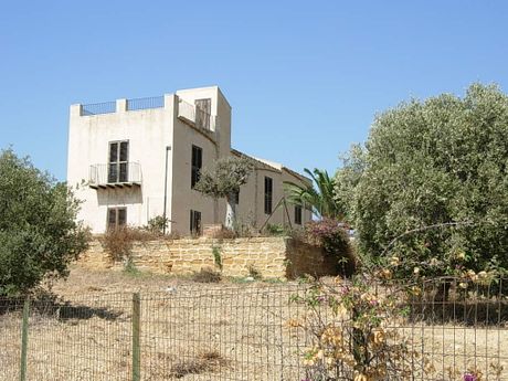 Luiđi Pirandelo Luiđi Pirandelo