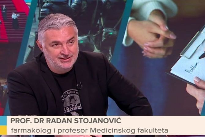 Prof. dr Radan Stojanović Prof. dr Radan Stojanović