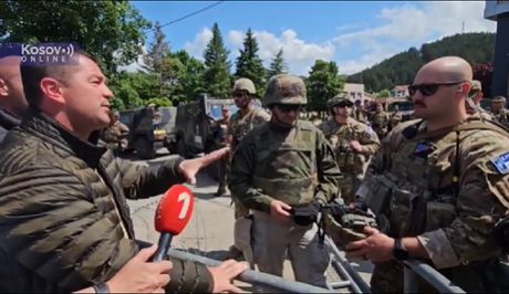 Todić sa komandantom KFOR-a