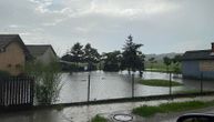 Snažno nevreme pogodilo Čačak: Poplavljene ulice i seoski putevi, kretanje samo terencima