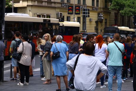 Saobraćaj gužva u gradu Beograd autobus autobusi gradski prevoz javni prevoz gsp