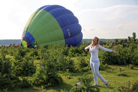 Krčedinska ada, let balonom, Beška Krčedinska ada, let balonom, Beška