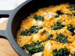 Pirinač sa spanaćem i piletinom