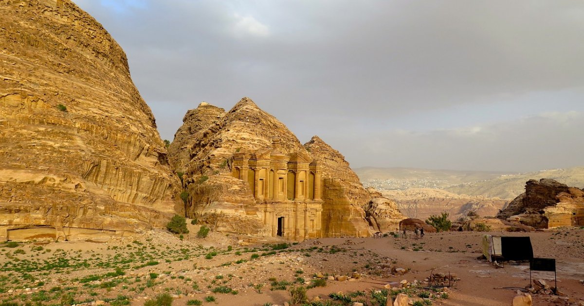 Drevni grad Petra u Jordanu - Ona.rs