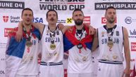 Srbijo, budi ponosna na svoje šampione sveta! Grmi Bože pravde u Beču: Basketaši pevali iz duše i srca