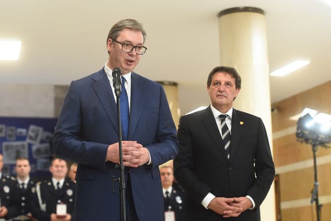 VUČIĆ DAN MUP 