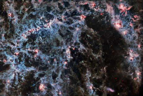 James Webb Džejms Veb svemirski teleskop Svemir rađanje zvezda