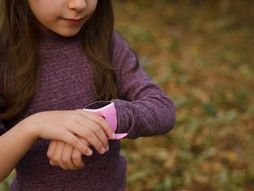 deca narukvice praćenje sigurnost porodica roditelji