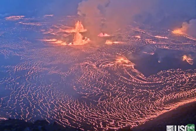 Kilauea vulkan erupcija Halemaʻumaʻu crater