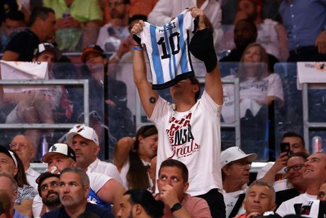 Lionel Mesi, Denver Nagets, Majami Hit, NBA Lionel Mesi, Denver Nagets, Majami Hit, NBA