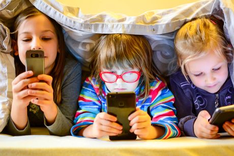 Deca na telefonu Deca na telefonu