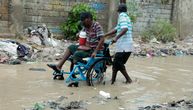Pored muka sa bandama koje kontrolišu zemlju, na Haitiju najmanje 42 mrtvih i hiljade raseljenih zbog poplava