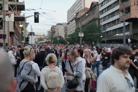 Protesti Srbija protiv nasilja