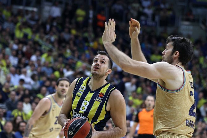 Nemanja Bjelica, KK Fenerbahče Nemanja Bjelica, KK Fenerbahče