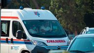 Teška nesreća na Novom Beogradu: U sudaru automobila i kamiona povređen muškarac (72)