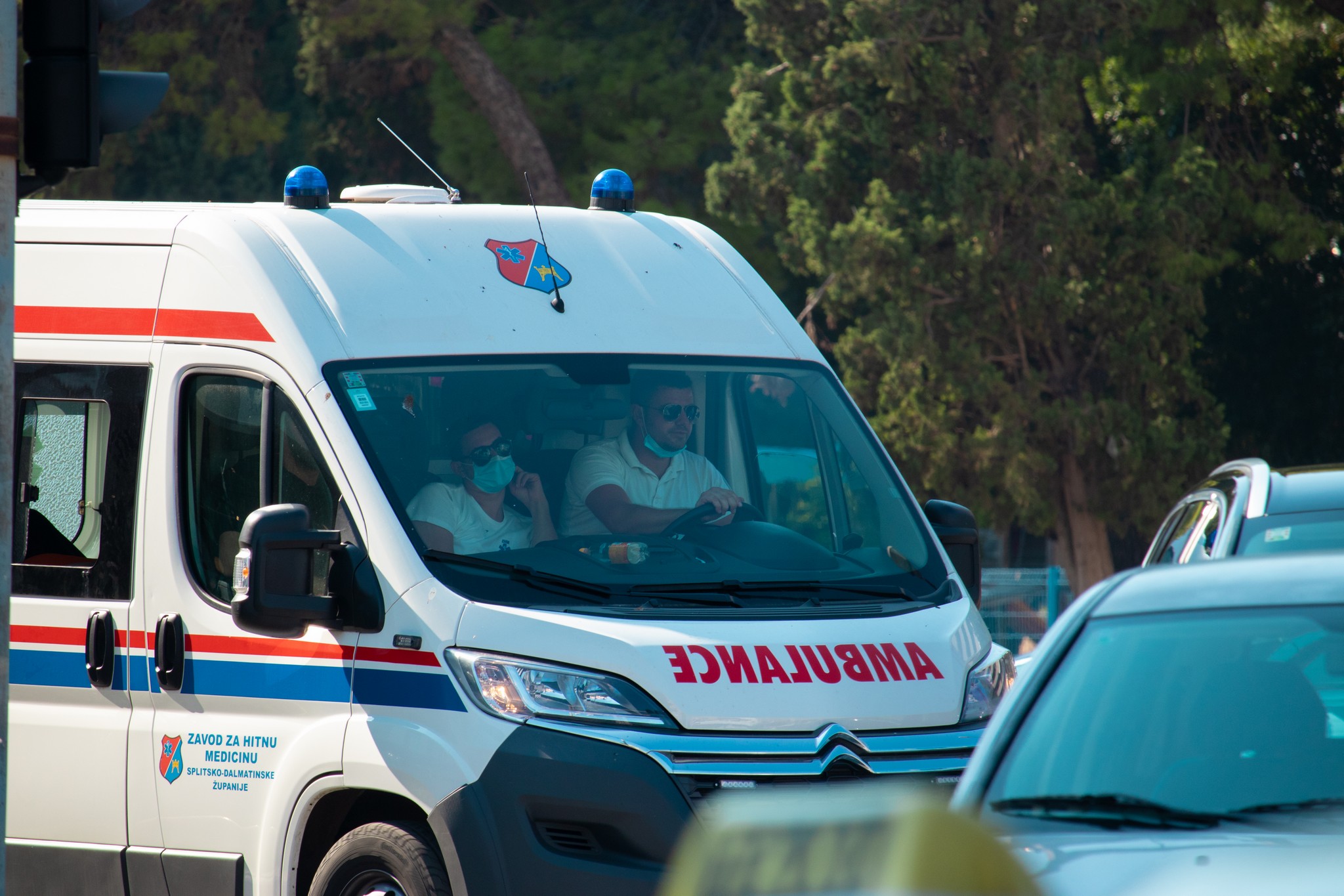 Teška nesreća u Hrvatskoj, među povređenima i dete: Na lice mesta stigao i helikopter