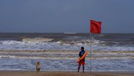 Četiri dečaka udavila se u olujnom moru: Tragedija u Indiji uoči jakog ciklona