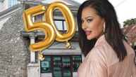Ceca Ražnatović danas slavi 50. rođendan: Intimna proslava u vili na Dedinju, fanovi joj priredili iznenađenje