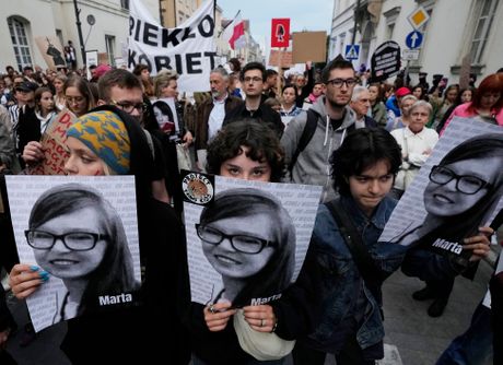 Poljska Varšava protest zakon o abortusu