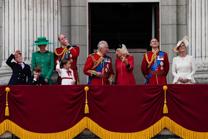 Kralj Čarls rođendan Trooping The Colour parade Kralj Čarls rođendan Trooping The Colour parade