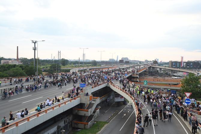 Protest "Srbija protiv nasilja"