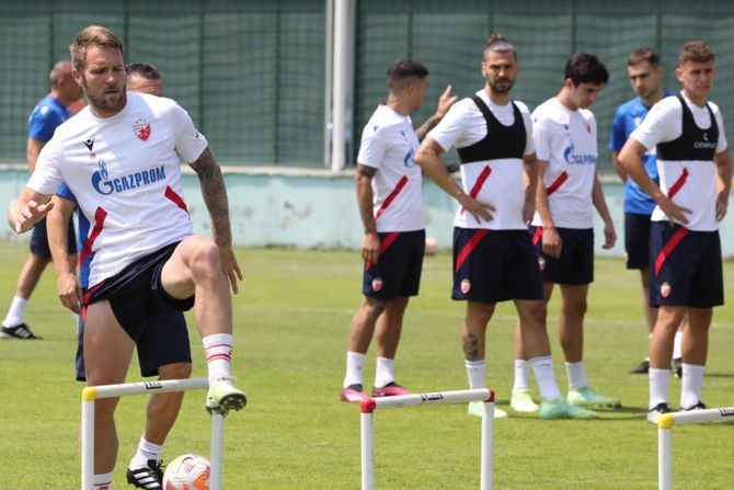 FK Crvena zvezda, promocija trenera FK Crvena zvezda, promocija trenera
