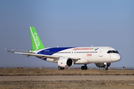 Avion Kina C919 COMAC