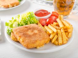 Pohovani kačkavalj, pomfrit