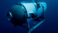 Spasioci skeniraju okean u potrazi za podmornicom dok sat otkucava: Potraga nastavljena tokom noći