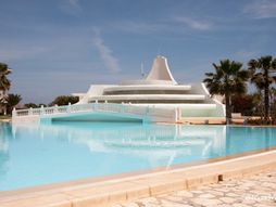 Hotel Golden Tulip Taj Sultan