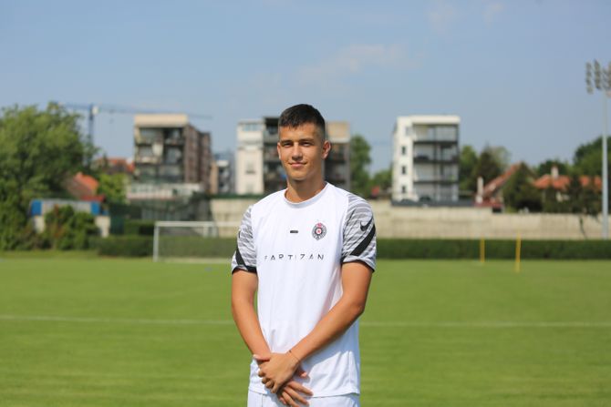 FK Partizan, okupljanje igrača