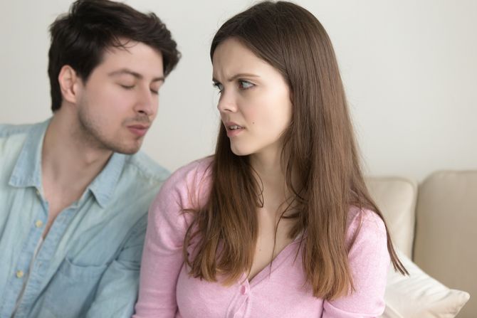 hemija u vezi, par, svađa hemija u vezi, par, svađa